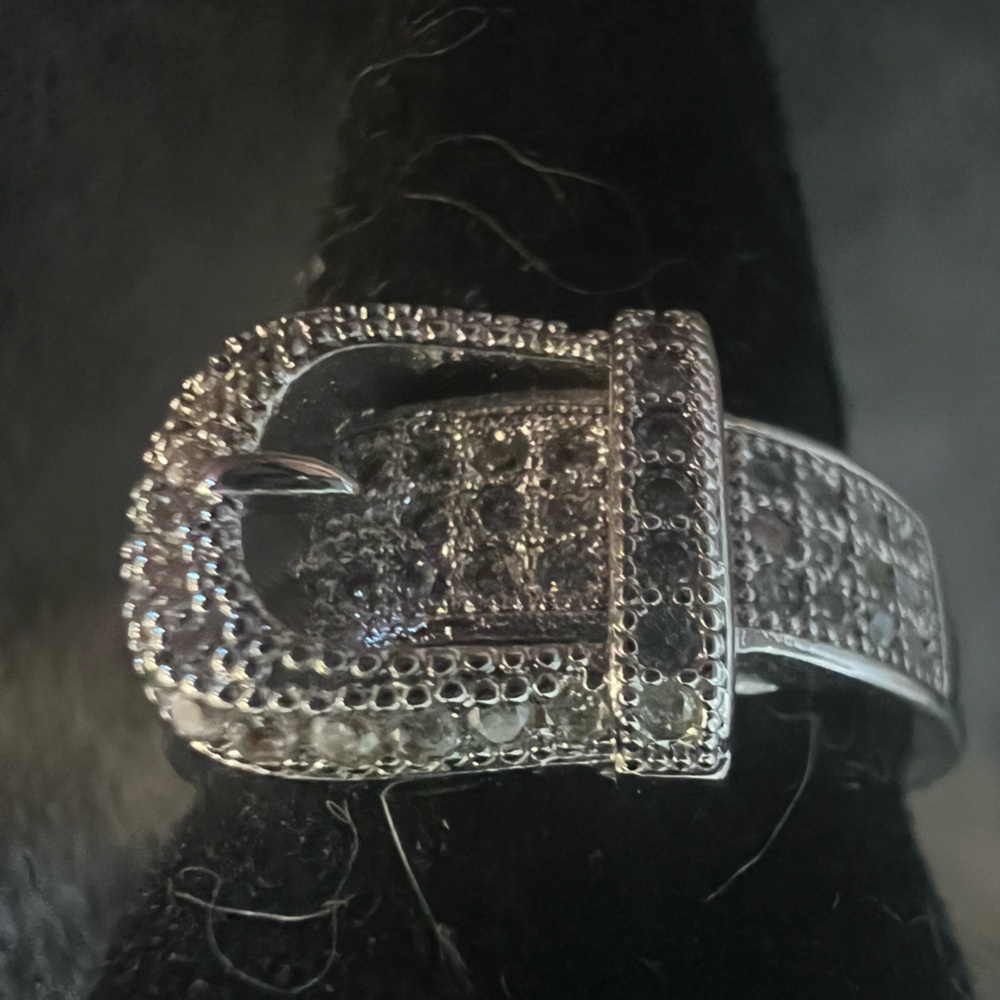 Beautiful White Sapphire & Sterling Silver Buckle ring!